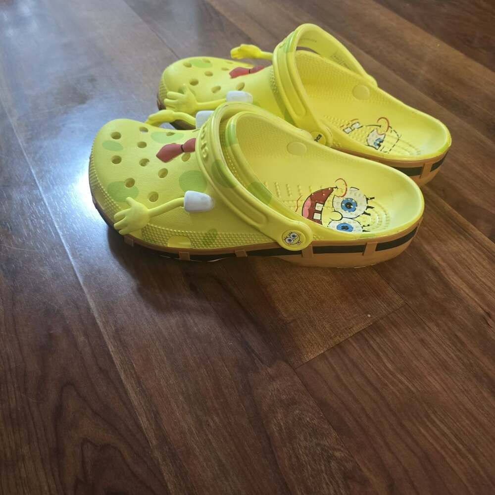 SpongeBob SquarePants X Banana yellow Crocs Classic Clog Size 7 Men 9 Women